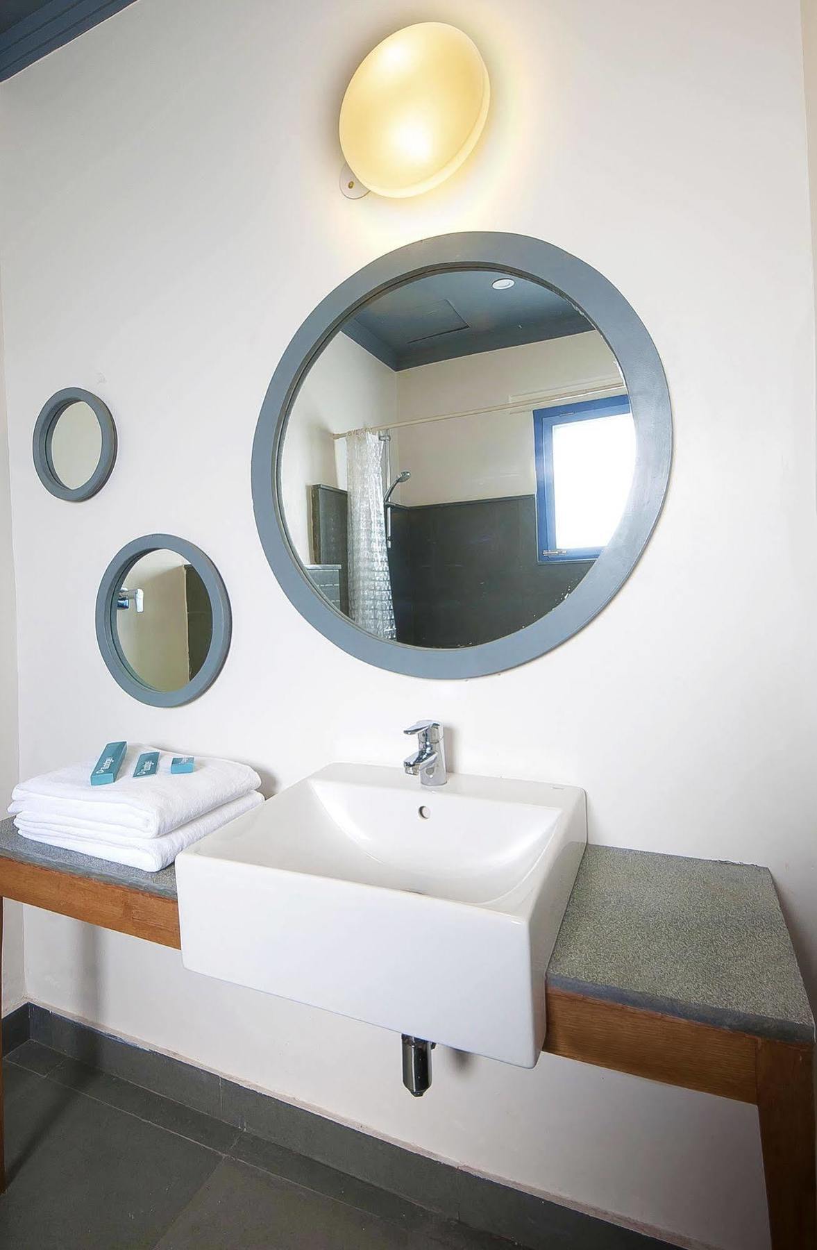 Bloom Boutique l Signature Towers Gurgaon Extérieur photo