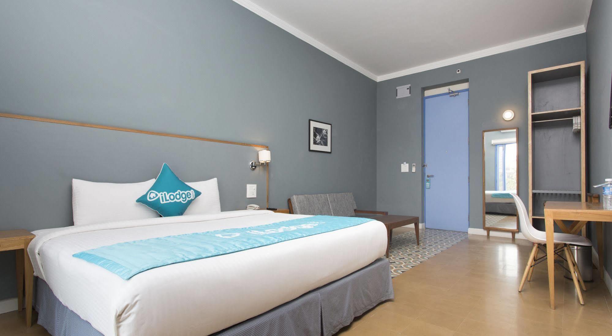 Bloom Boutique l Signature Towers Gurgaon Extérieur photo